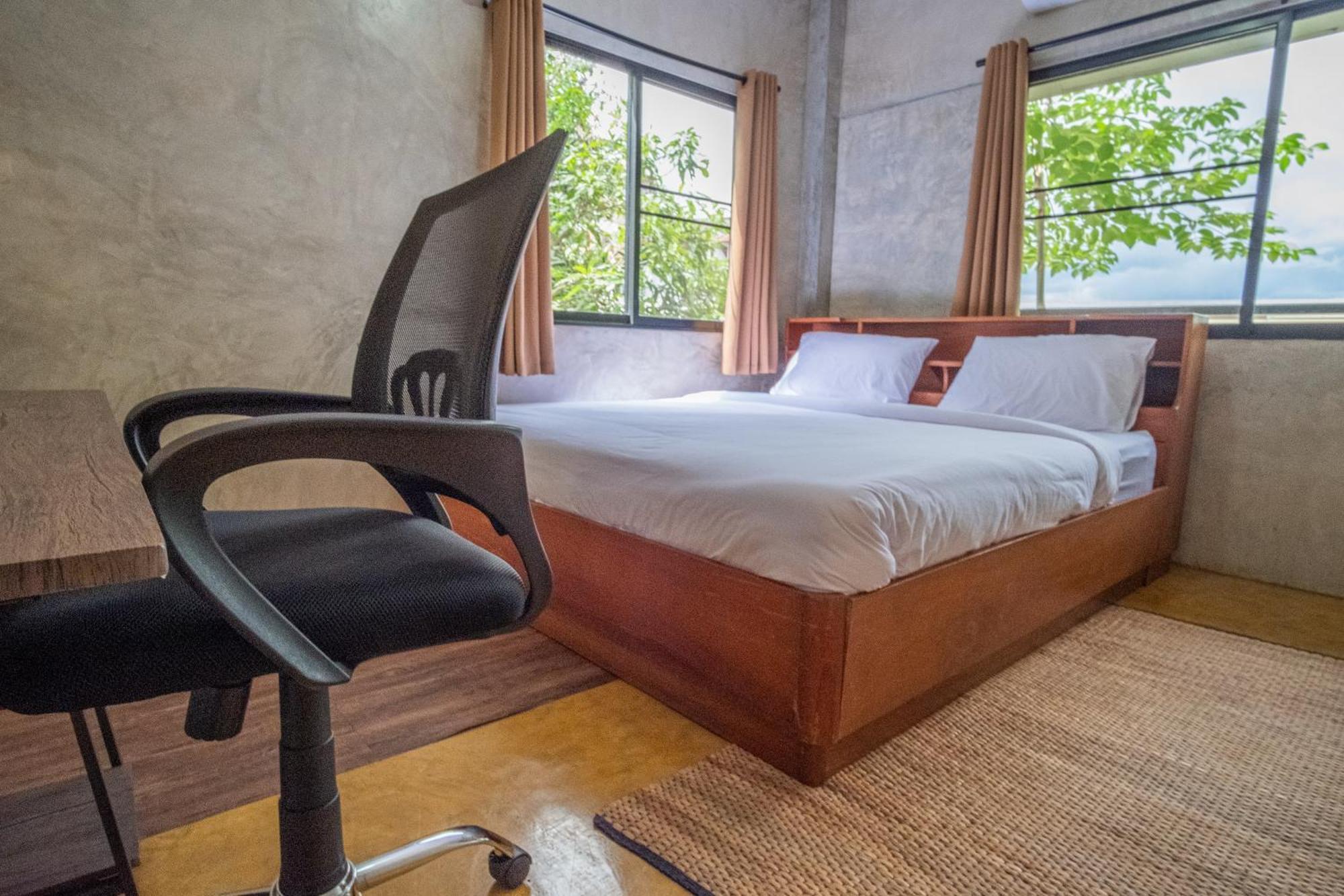 Хостел Happy House Backpackers Пай Экстерьер фото