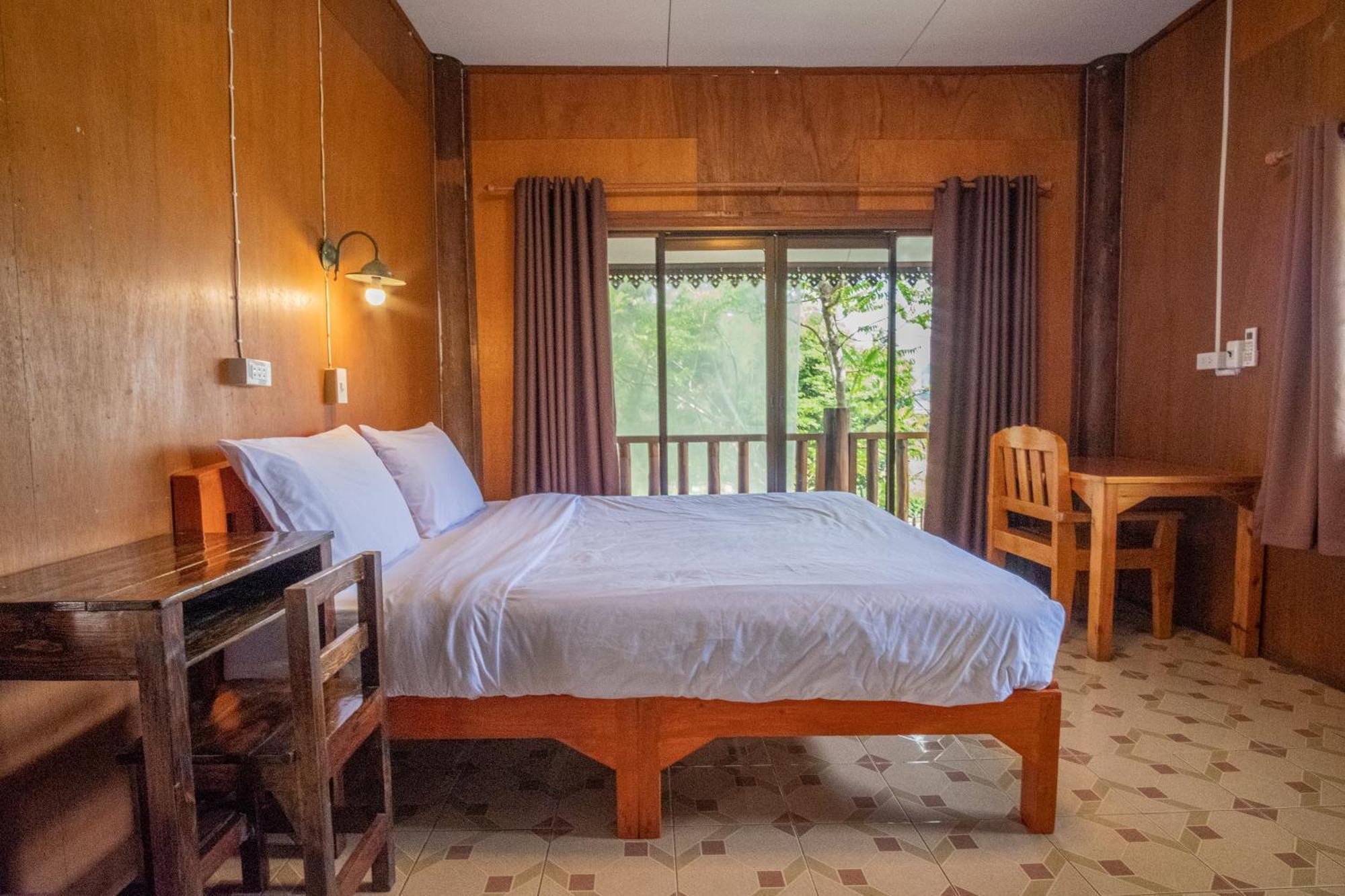 Хостел Happy House Backpackers Пай Экстерьер фото